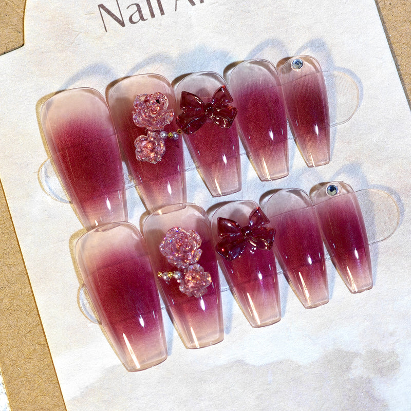 Wearing fake nails ZTD-00015-1